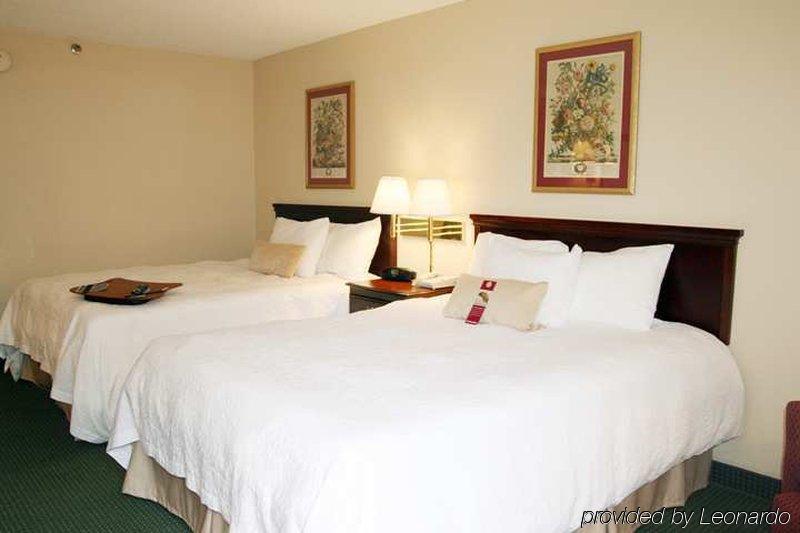 Hampton Inn Parkersburg/Mineral Wells Room photo
