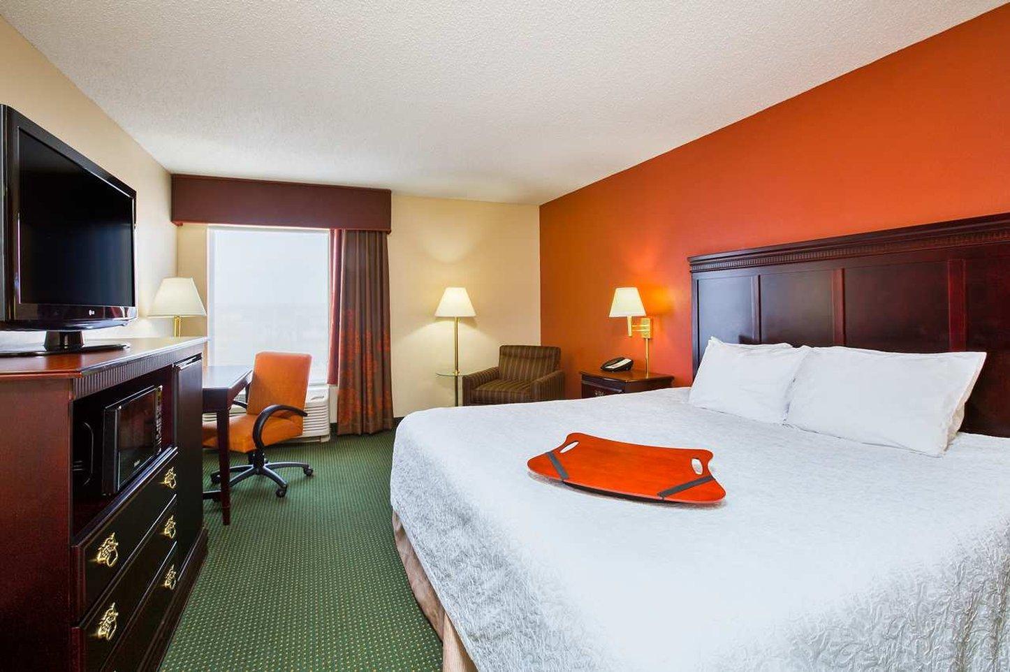 Hampton Inn Parkersburg/Mineral Wells Exterior photo